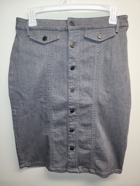 Banana Republic Dresses & Skirts - Banana Republic Gray Button Front Pencil Skirt Women's Size 6